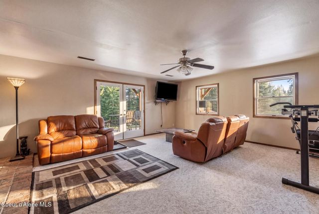 4684 E Wildlife TRL, Hayden, ID 83835