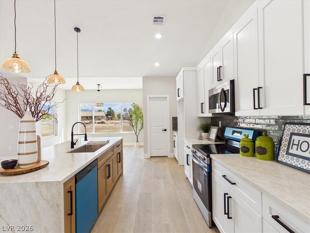 1411 LOST CREEK Road, Pahrump, NV 89048