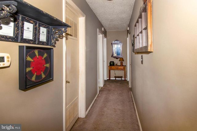 15 DOVER DR, Lindenwold, NJ 08021