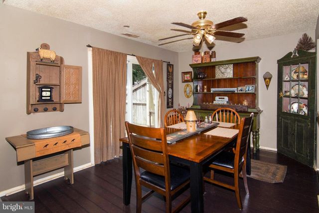 15 DOVER DR, Lindenwold, NJ 08021