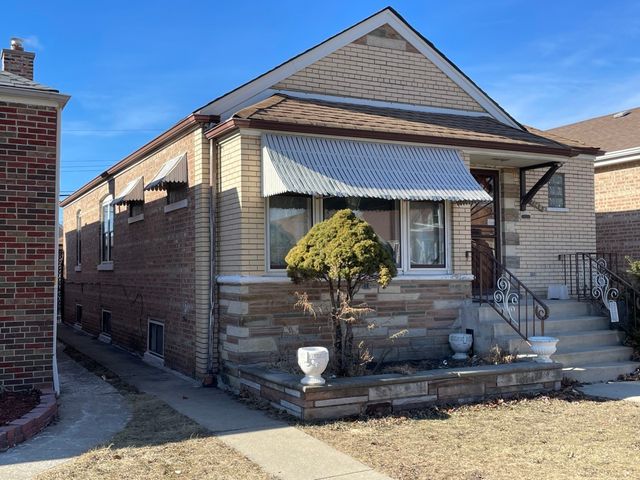 7148 S Sawyer Avenue, Chicago, IL 60629