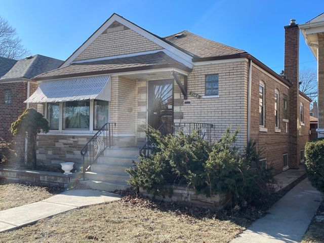 7148 S Sawyer Avenue, Chicago, IL 60629