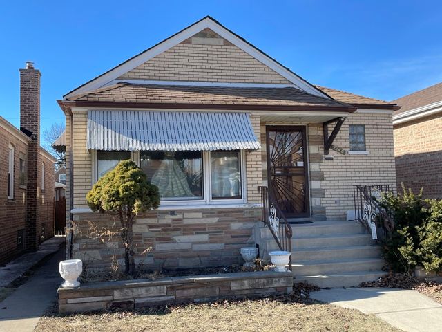 7148 S Sawyer Avenue, Chicago, IL 60629