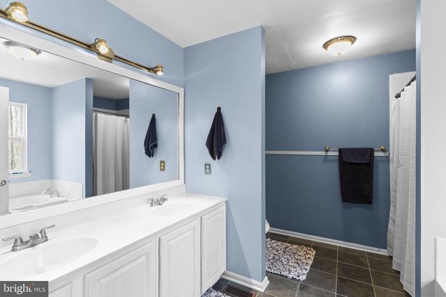 366 MEDALLION DR, Prince Frederick, MD 20678