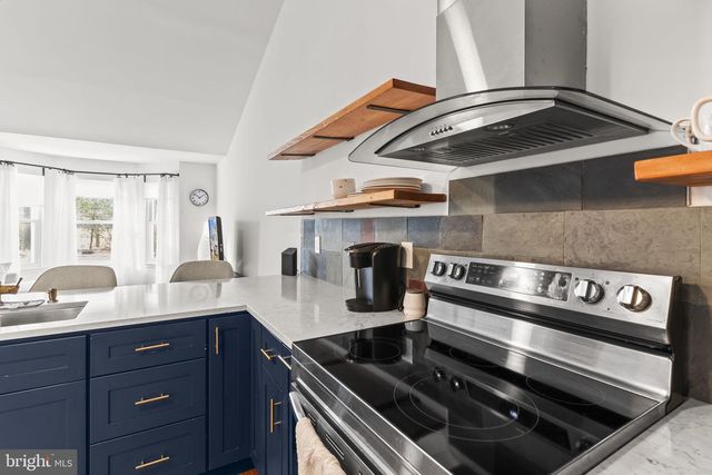 366 MEDALLION DR, Prince Frederick, MD 20678