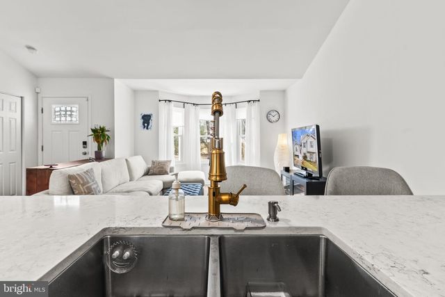 366 MEDALLION DR, Prince Frederick, MD 20678