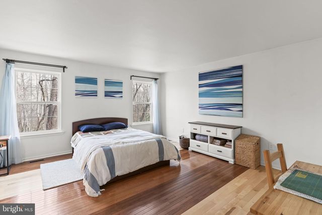 366 MEDALLION DR, Prince Frederick, MD 20678