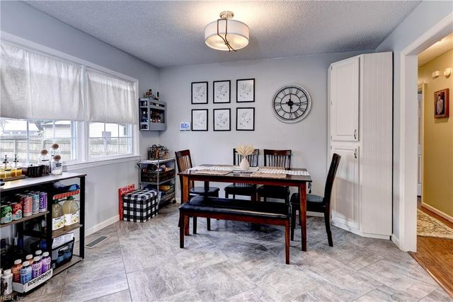 256 Malden LN, Newport News, VA 23602