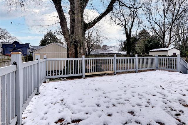 256 Malden LN, Newport News, VA 23602