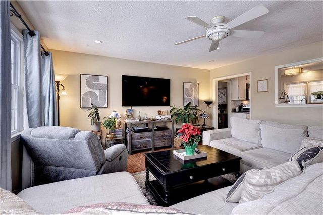 256 Malden LN, Newport News, VA 23602