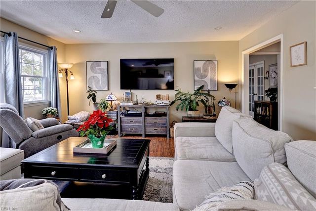 256 Malden LN, Newport News, VA 23602