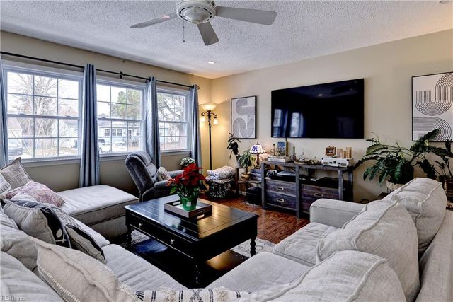 256 Malden LN, Newport News, VA 23602