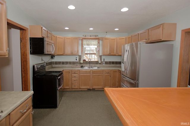 447 Hannah Street, Huntington, IN 46750