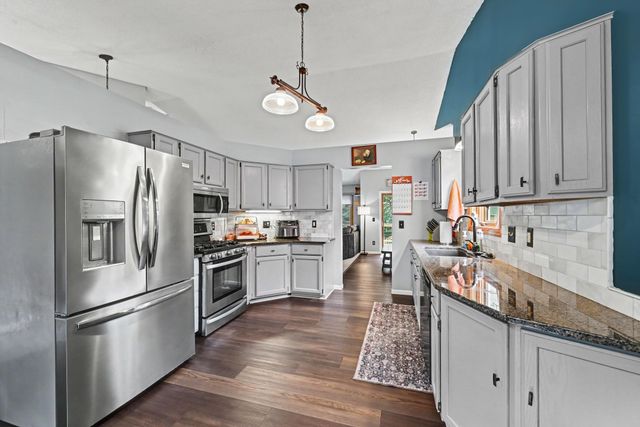 240 Woodridge Lane, Circle Pines, MN 55014