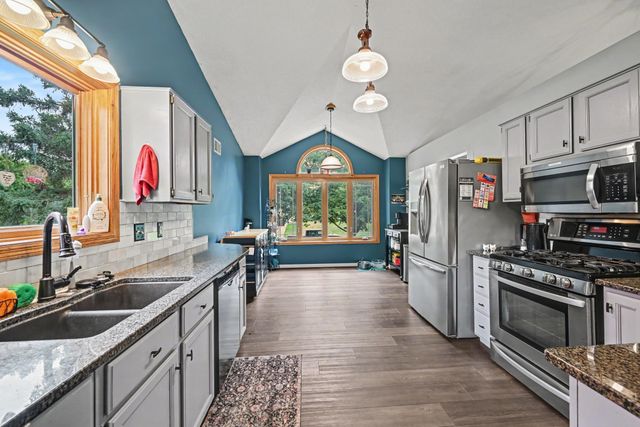 240 Woodridge Lane, Circle Pines, MN 55014