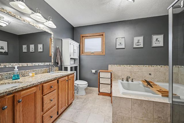 240 Woodridge Lane, Circle Pines, MN 55014