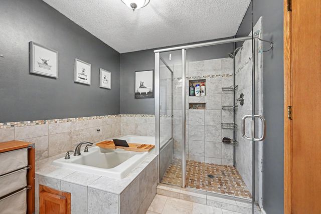 240 Woodridge Lane, Circle Pines, MN 55014