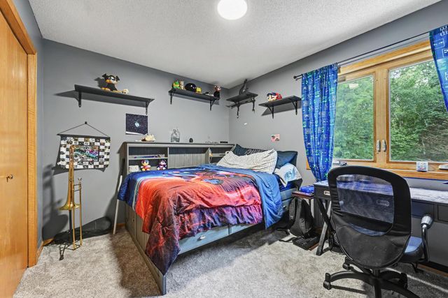 240 Woodridge Lane, Circle Pines, MN 55014