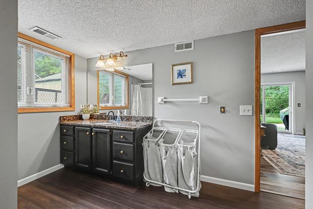 240 Woodridge Lane, Circle Pines, MN 55014