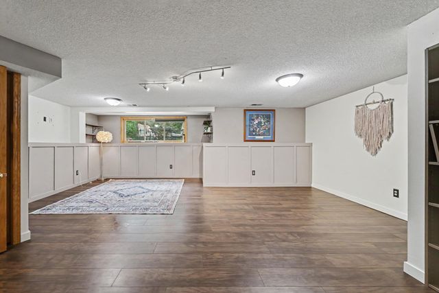240 Woodridge Lane, Circle Pines, MN 55014