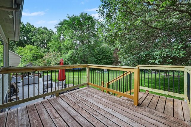 240 Woodridge Lane, Circle Pines, MN 55014