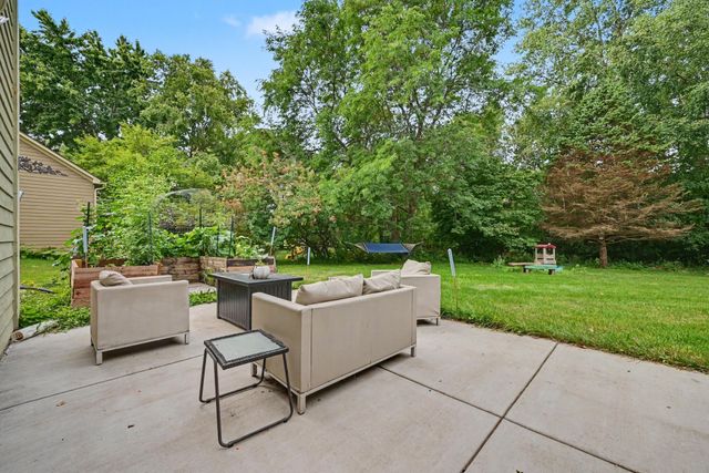 240 Woodridge Lane, Circle Pines, MN 55014