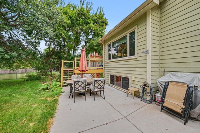 240 Woodridge Lane, Circle Pines, MN 55014