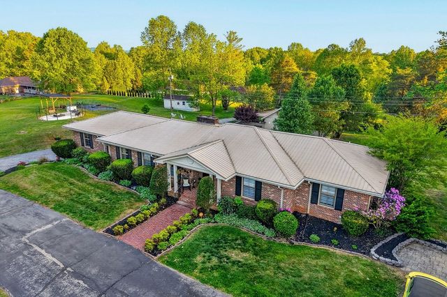 843 W Bockman Way, Sparta, TN 38583