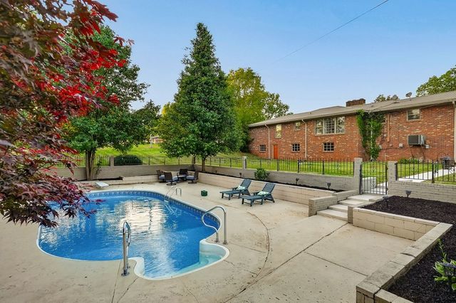 843 W Bockman Way, Sparta, TN 38583