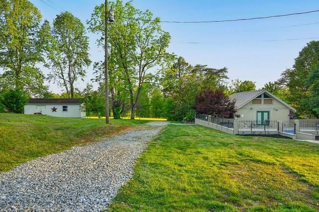 843 W Bockman Way, Sparta, TN 38583