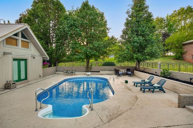 843 W Bockman Way, Sparta, TN 38583