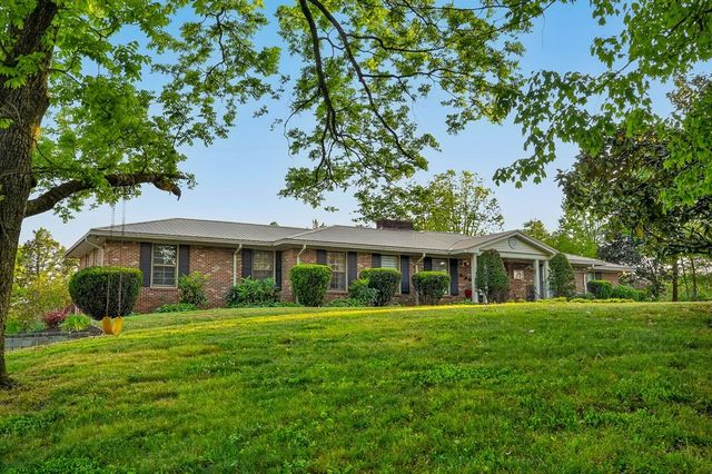843 W Bockman Way, Sparta, TN 38583