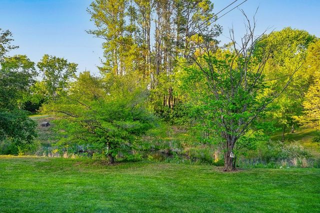 843 W Bockman Way, Sparta, TN 38583