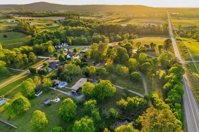 843 W Bockman Way, Sparta, TN 38583