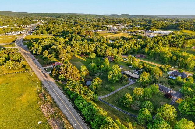 843 W Bockman Way, Sparta, TN 38583
