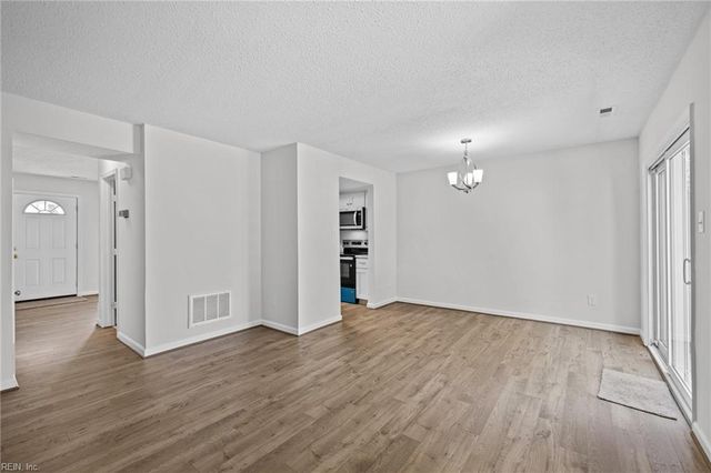 1185 Old Clubhouse RD, Virginia Beach, VA 23453