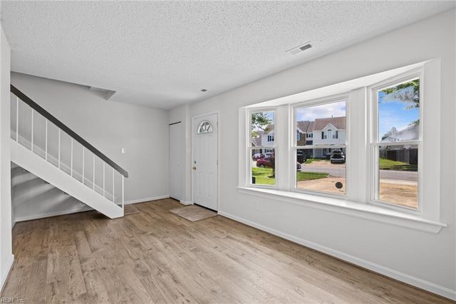 1185 Old Clubhouse RD, Virginia Beach, VA 23453