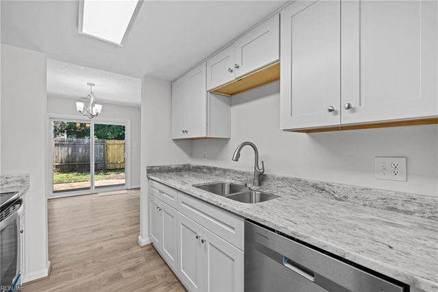 1185 Old Clubhouse RD, Virginia Beach, VA 23453