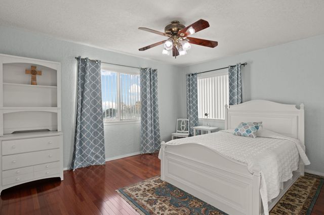 1212 Michael Hughes Drive NE, Albuquerque, NM 87112