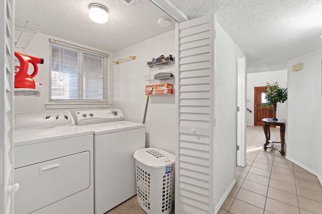 1212 Michael Hughes Drive NE, Albuquerque, NM 87112