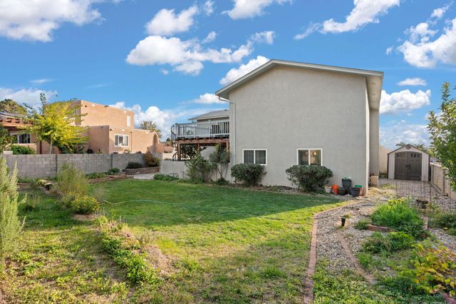 1212 Michael Hughes Drive NE, Albuquerque, NM 87112