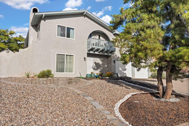 1212 Michael Hughes Drive NE, Albuquerque, NM 87112