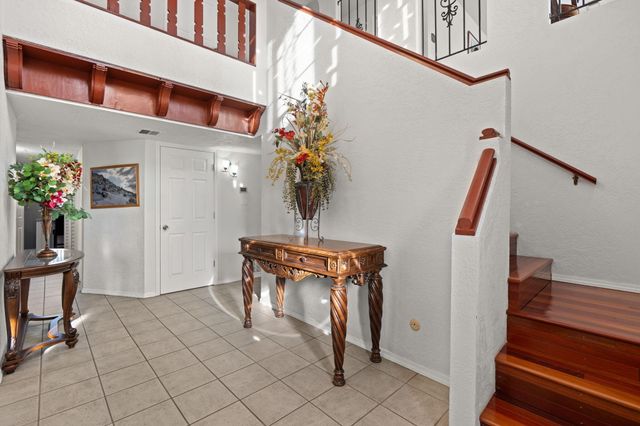 1212 Michael Hughes Drive NE, Albuquerque, NM 87112