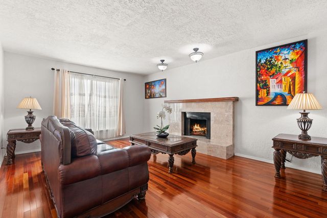 1212 Michael Hughes Drive NE, Albuquerque, NM 87112