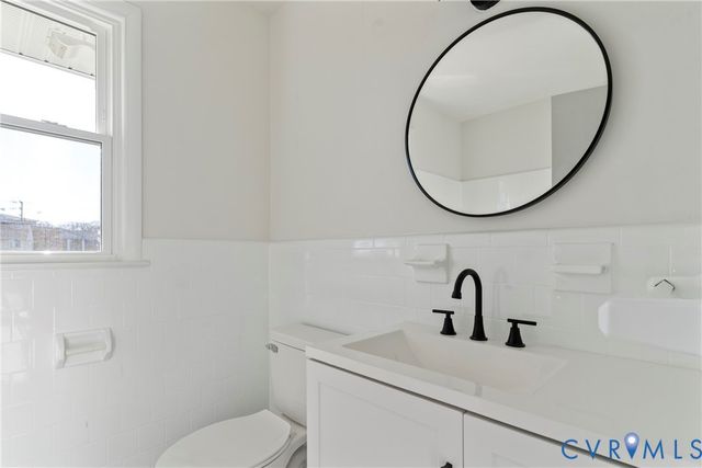 3119 Frederick Ave, Colonial Heights, VA 23834