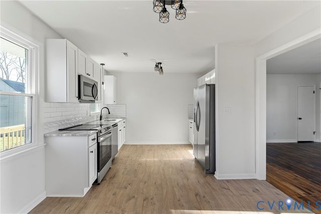 3119 Frederick Ave, Colonial Heights, VA 23834