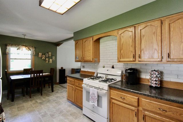 434 E Woodland Drive, Beloit, WI 53511