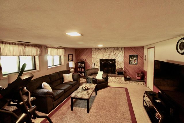 434 E Woodland Drive, Beloit, WI 53511