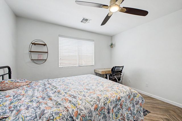 6026 S CLOVERDALE Lane, Gilbert, AZ 85298