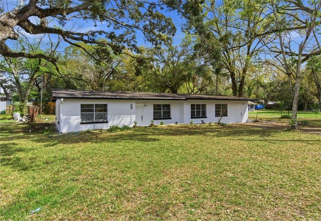 10945 N BOULEVARD, Tampa, FL 33612